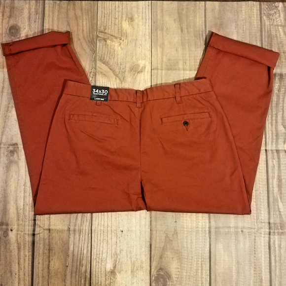 Men's Comfort-First Knockabout Chinos - Picture 2 of 5